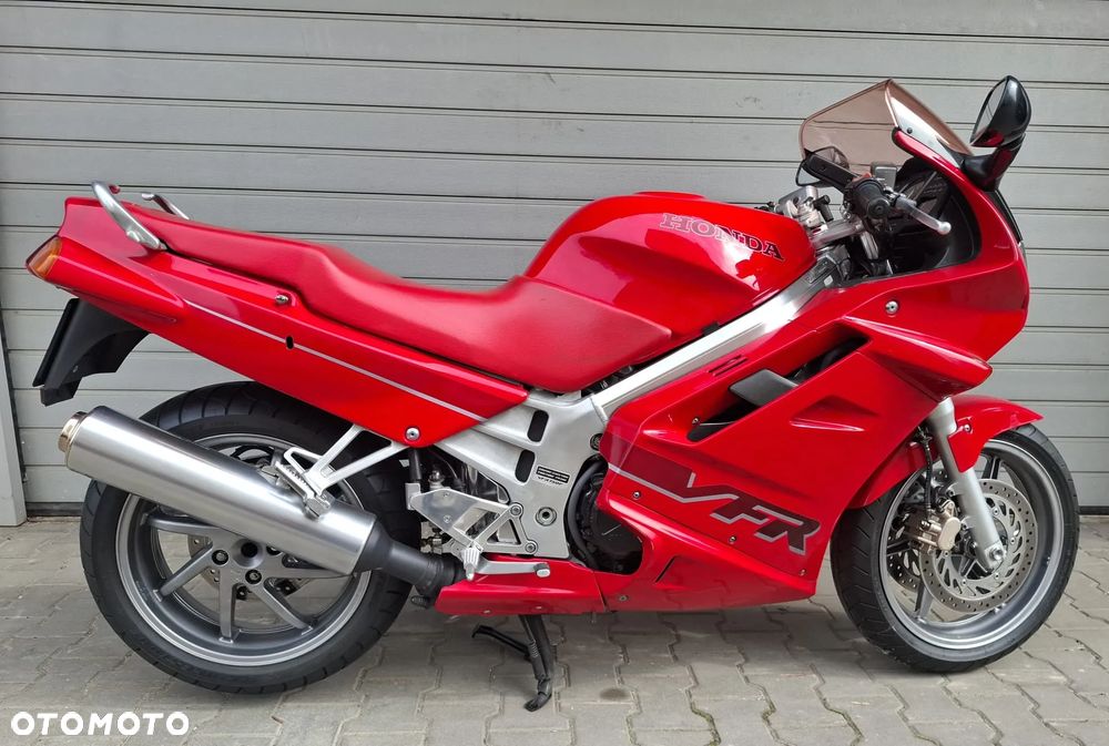 Honda VFR - 6