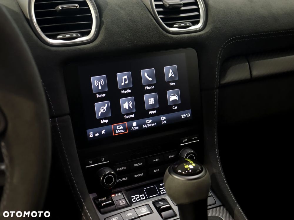 Porsche 718 Spyder - 25