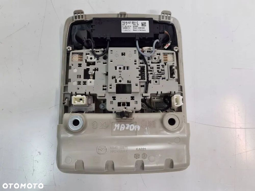 LAMPKA OŚWIETLENIE KABINY MADA 6 III GJ KOMBI - 3