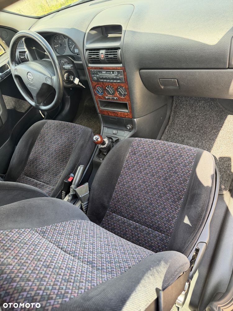 Opel Astra - 12