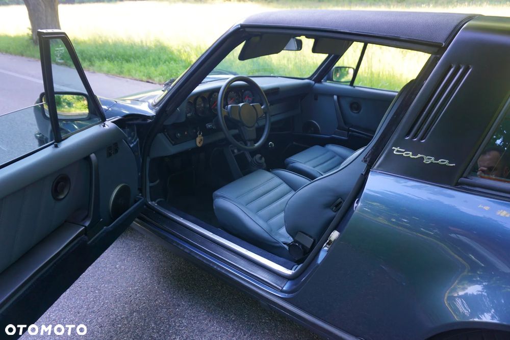 Porsche 911 - 12