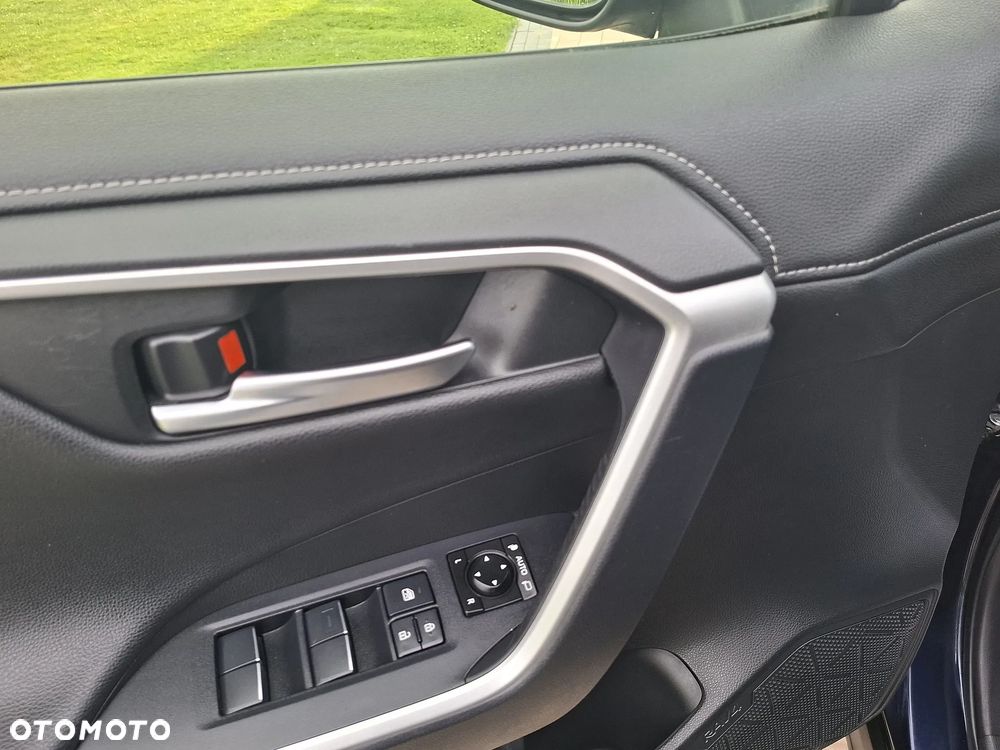 Toyota RAV4 - 29