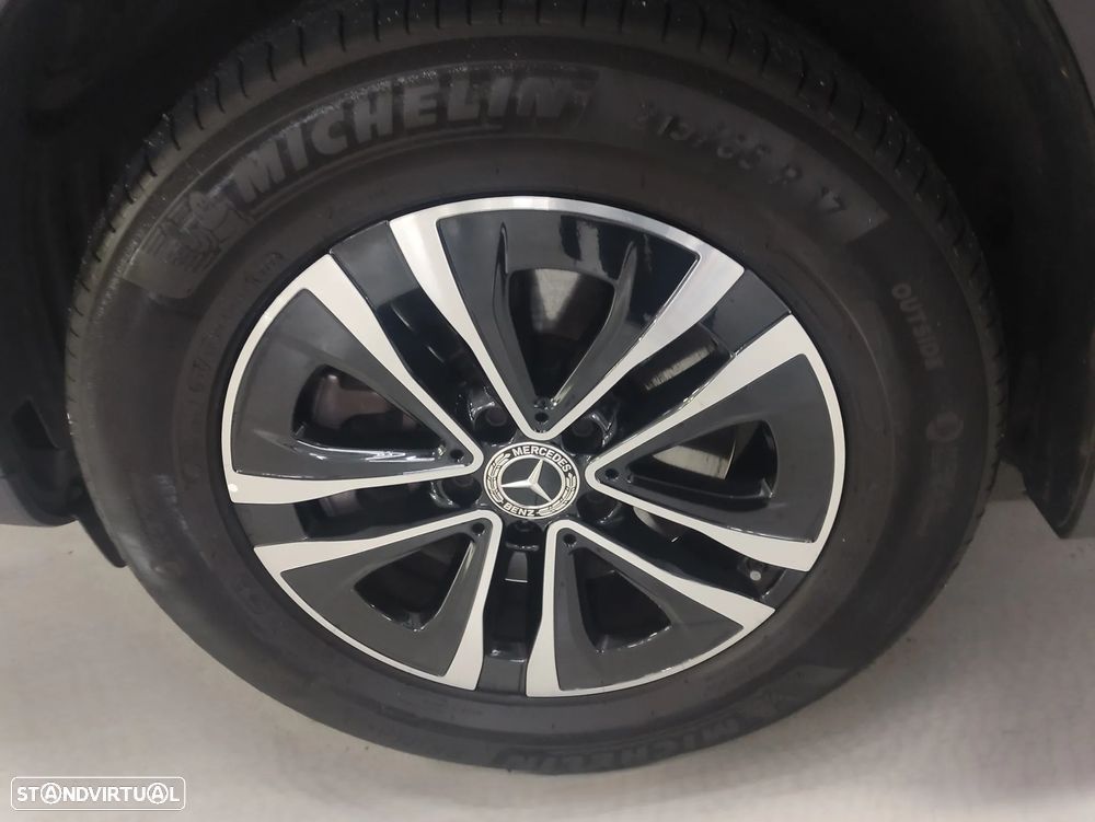 Mercedes-Benz GLB 180 d Progressive - 4