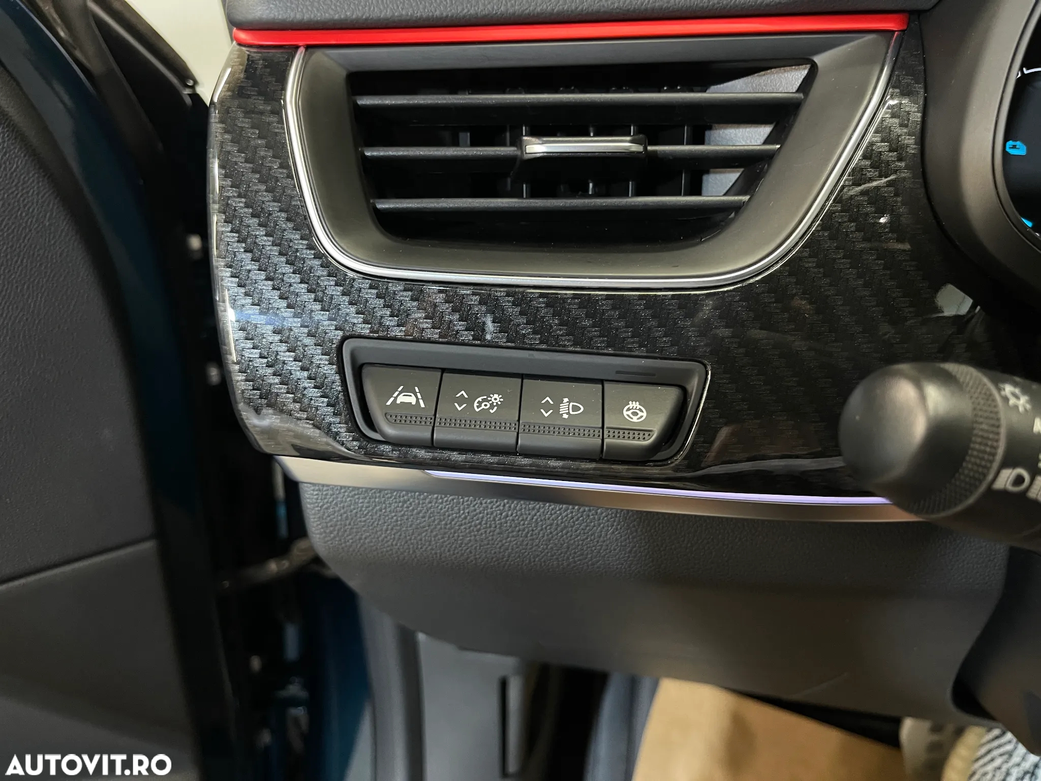 Renault Arkana E-TECH Hybrid RS Line - 25