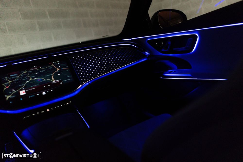 Mercedes-Benz E 300 - 43