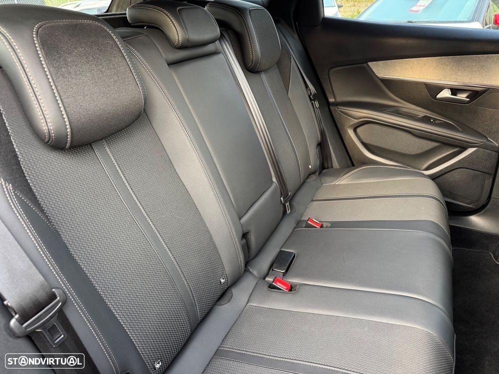 Peugeot 3008 1.2 PureTech GT EAT8 - 16