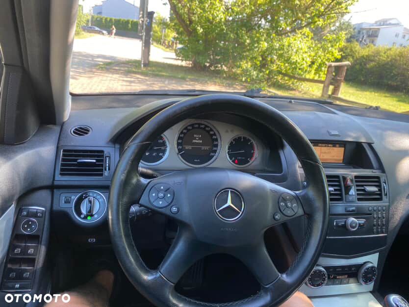 Mercedes-Benz Klasa C 200 CDI Classic - 14