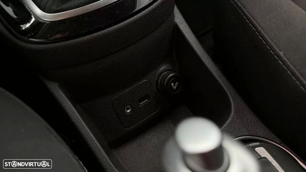 Ford Fiesta 1.0 T EcoBoost Titanium - 20