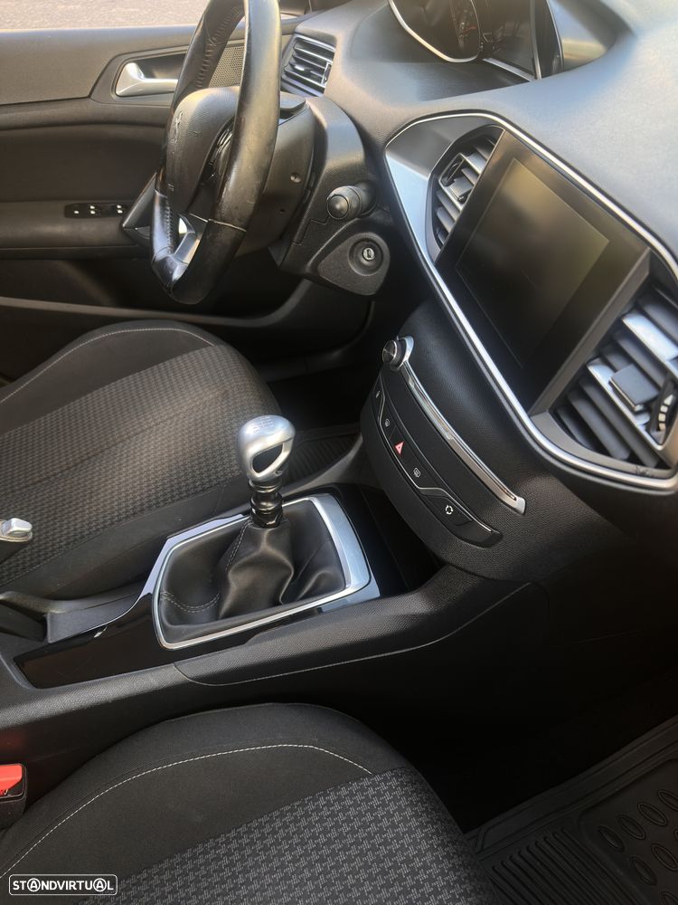 Peugeot 308 SW 1.5 BlueHDi Allure - 11