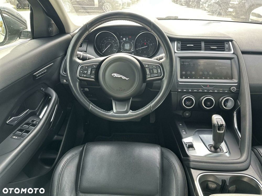 Jaguar E-Pace - 15