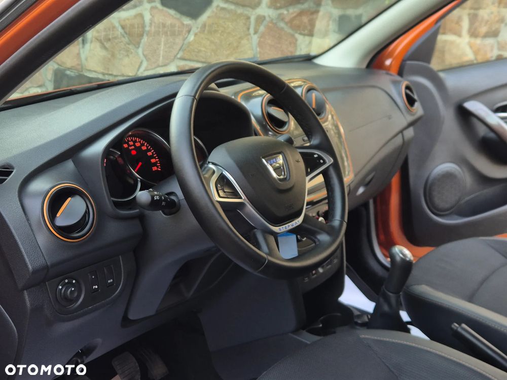 Dacia Sandero TCe 90 Celebration - 7