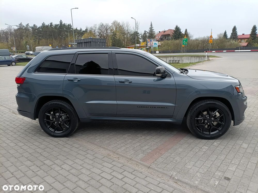 Jeep Grand Cherokee - 4