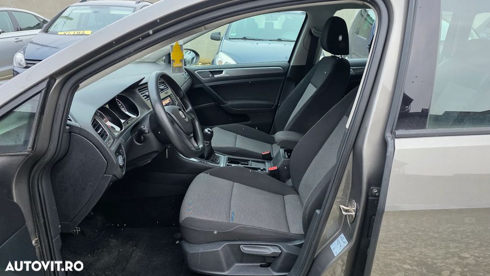 Volkswagen Golf 1.6 TDI (BlueMotion Technology) Trendline - 9