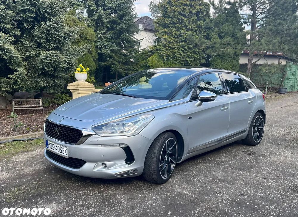 Citroën DS5 Hybrid4 Business Class - 25