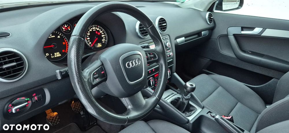 Audi A3 Sportback - 11