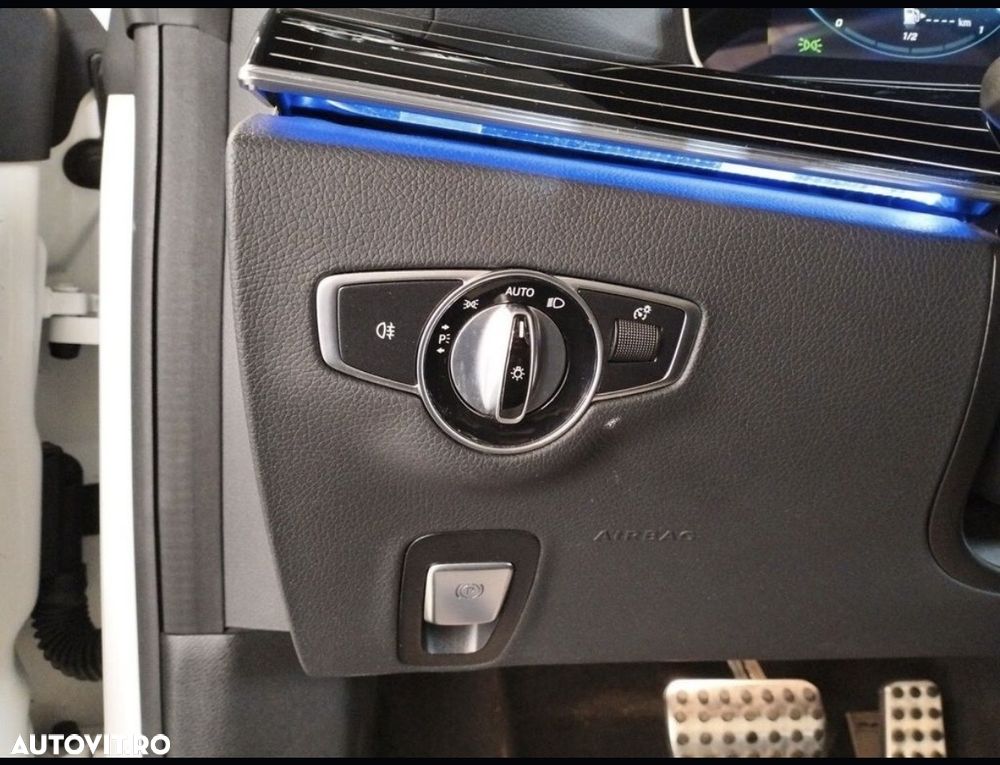 Mercedes-Benz E 53 AMG 4Matic+ Cabrio AMG Speedshift TCT-9G - 14