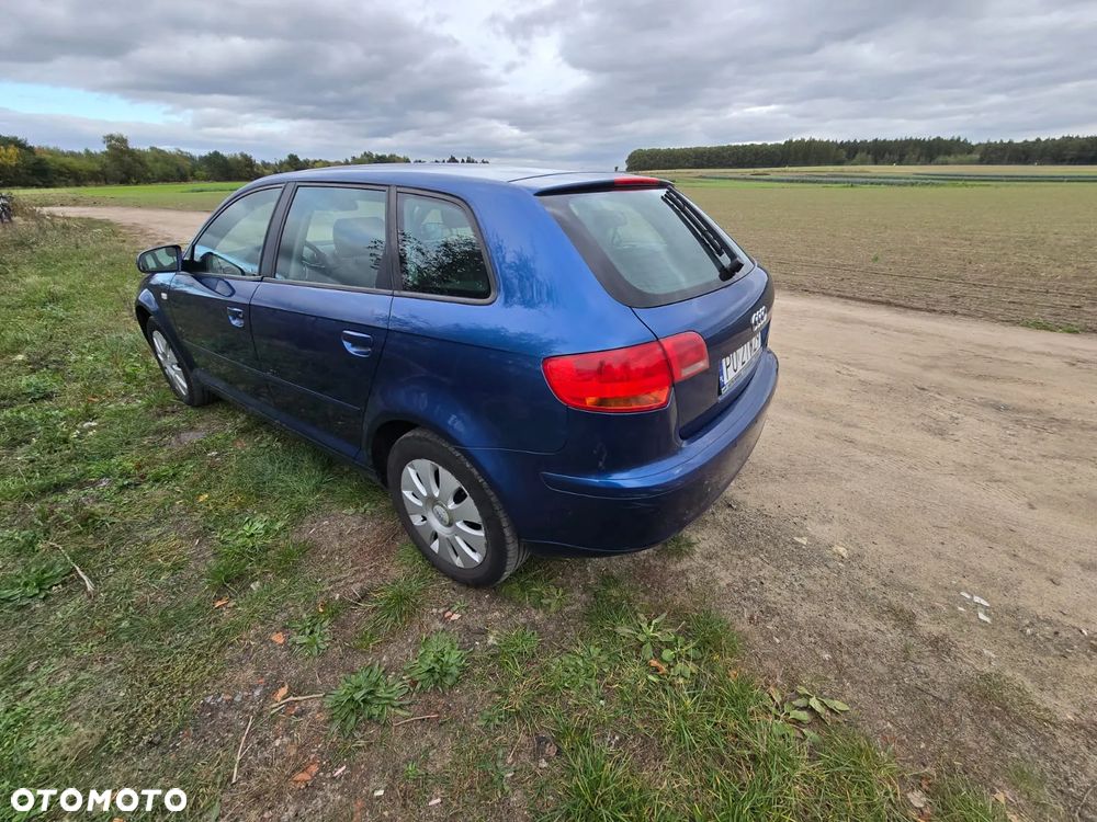 Audi A3 Sportback - 6