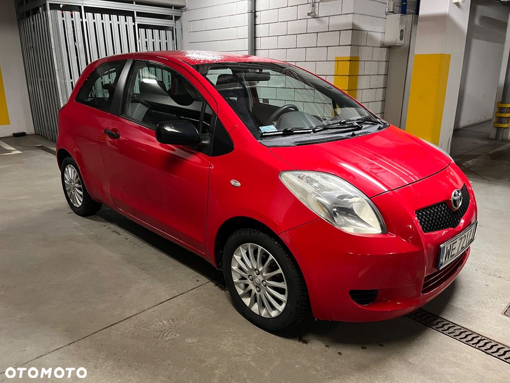 Toyota Yaris 1.3 Luna A/C - 2