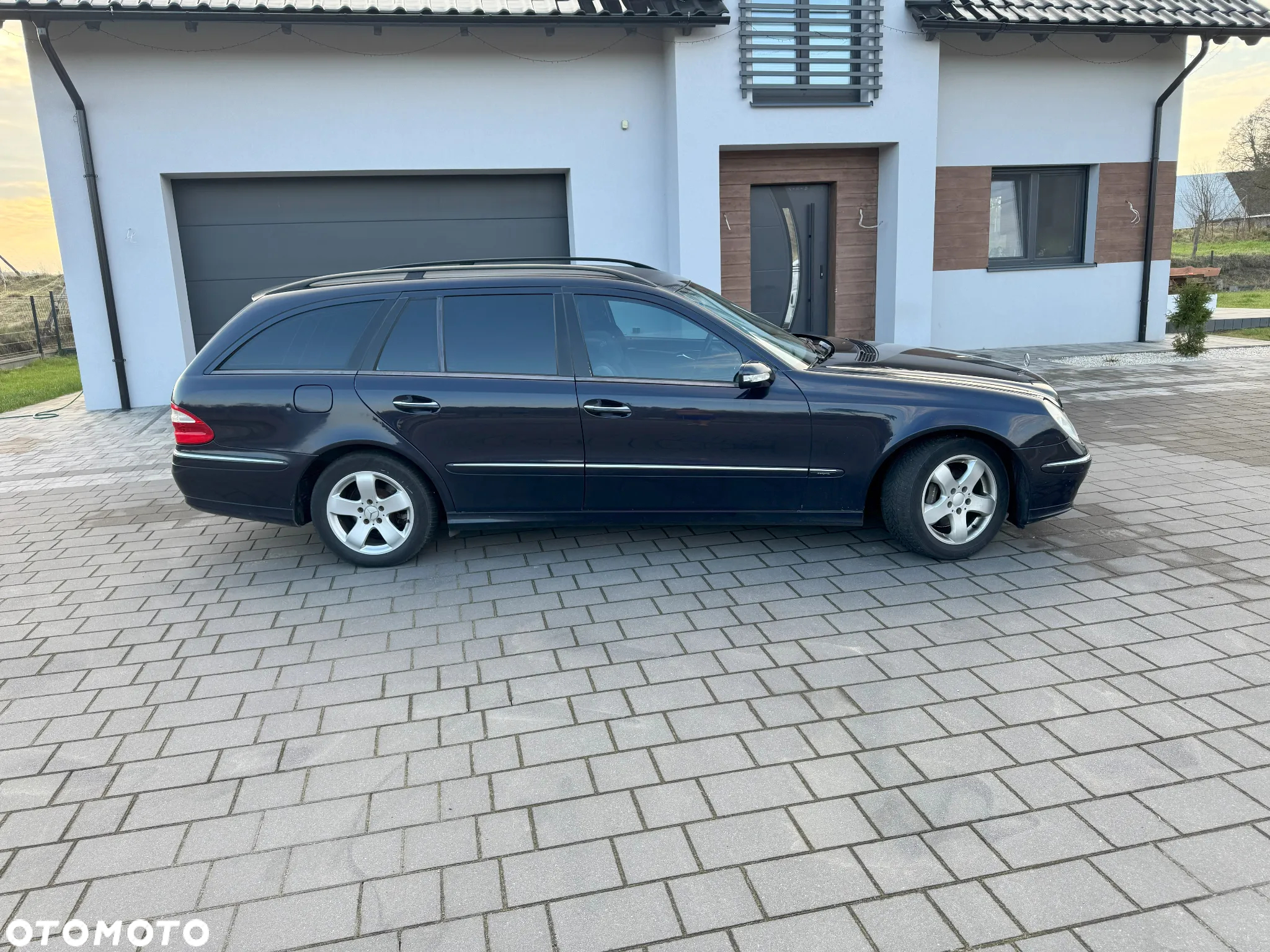 Mercedes-Benz Klasa E 320 CDI T Avantgarde - 4