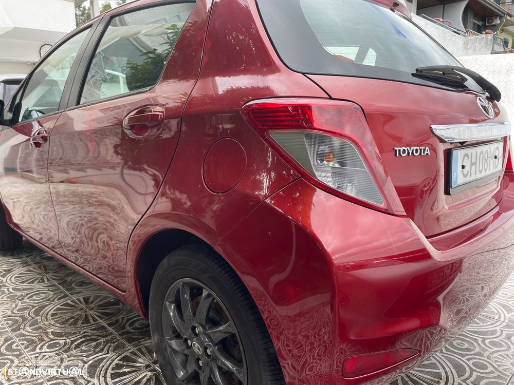 Toyota Yaris - 4