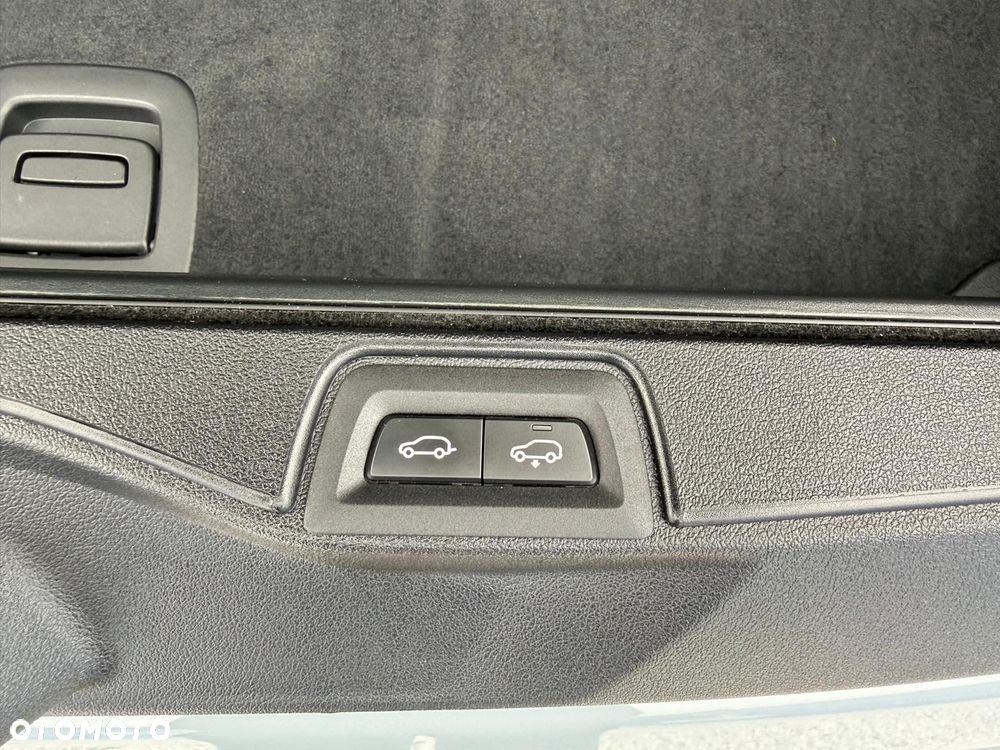 BMW X5 xDrive30d mHEV - 36