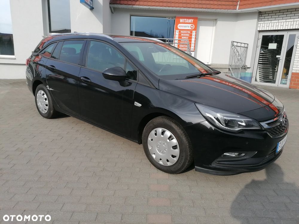 Opel Astra 1.6 CDTI Sport - 1