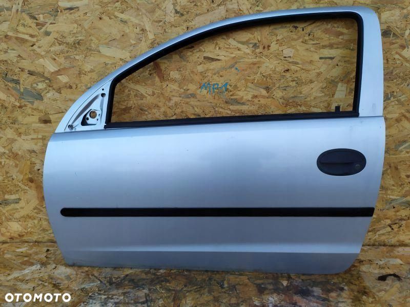 DRZWI LWEW KIEROWCY SREBRNE OPEL CORSA C 3D - 1
