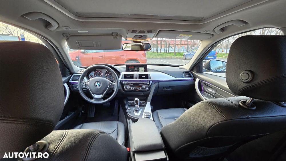 BMW Seria 3 320i AT - 8