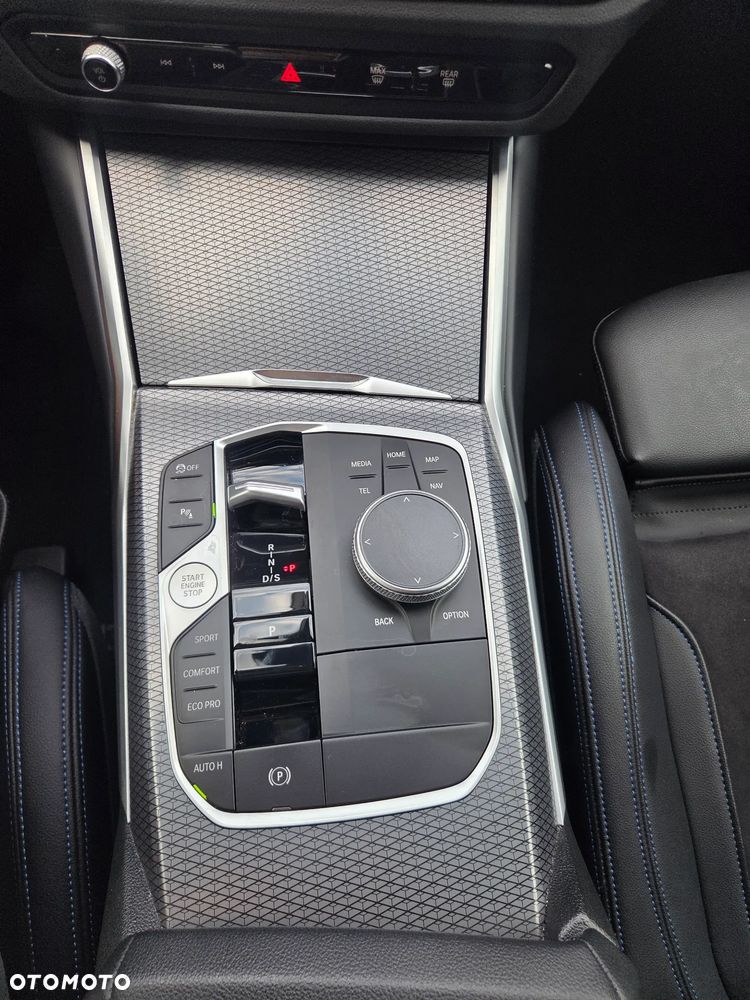 BMW Seria 3 320d xDrive MHEV M Sport sport - 11