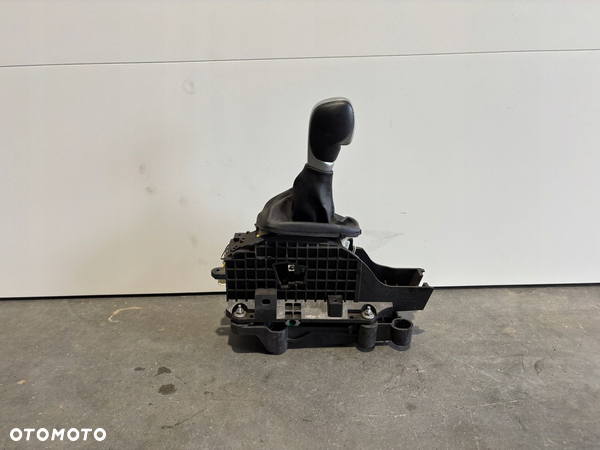 MECHANIZM BIEGÓW GAŁKA RENAULT MEGANE 112103677