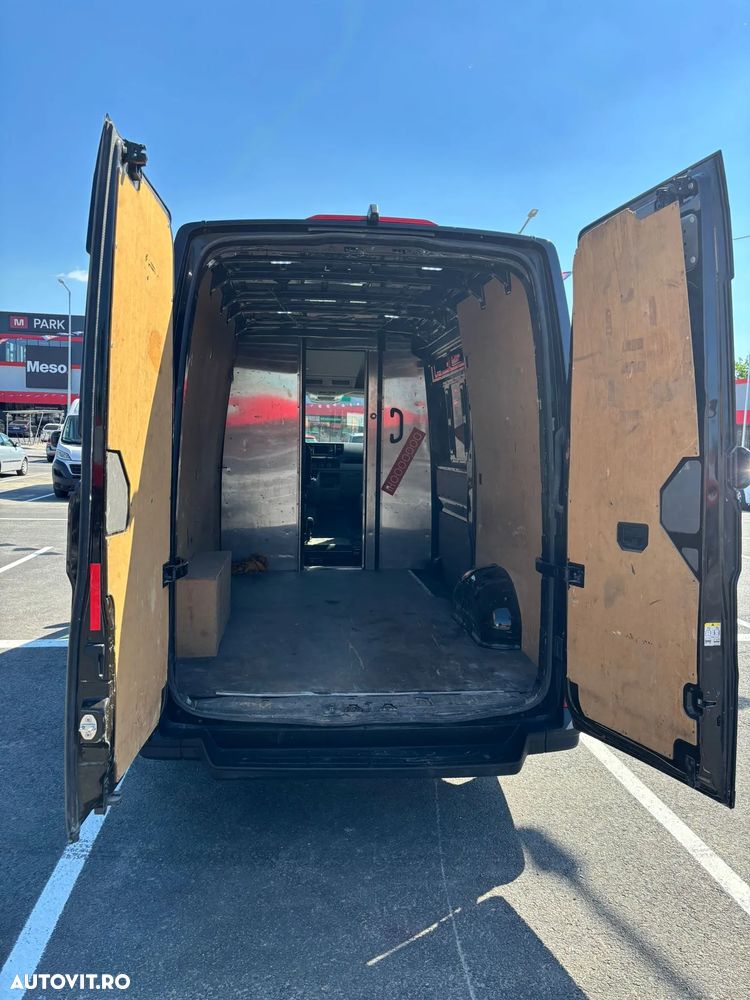 Volkswagen CRAFTER - 14