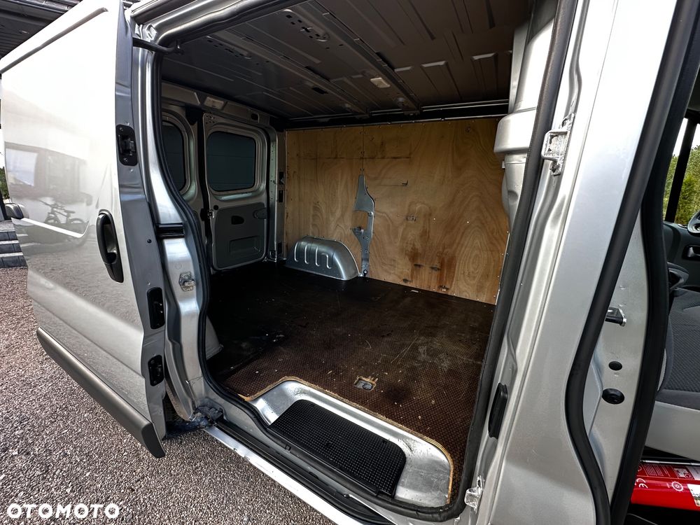 Opel Vivaro - 29