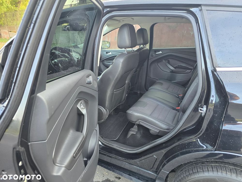 Ford Kuga - 16