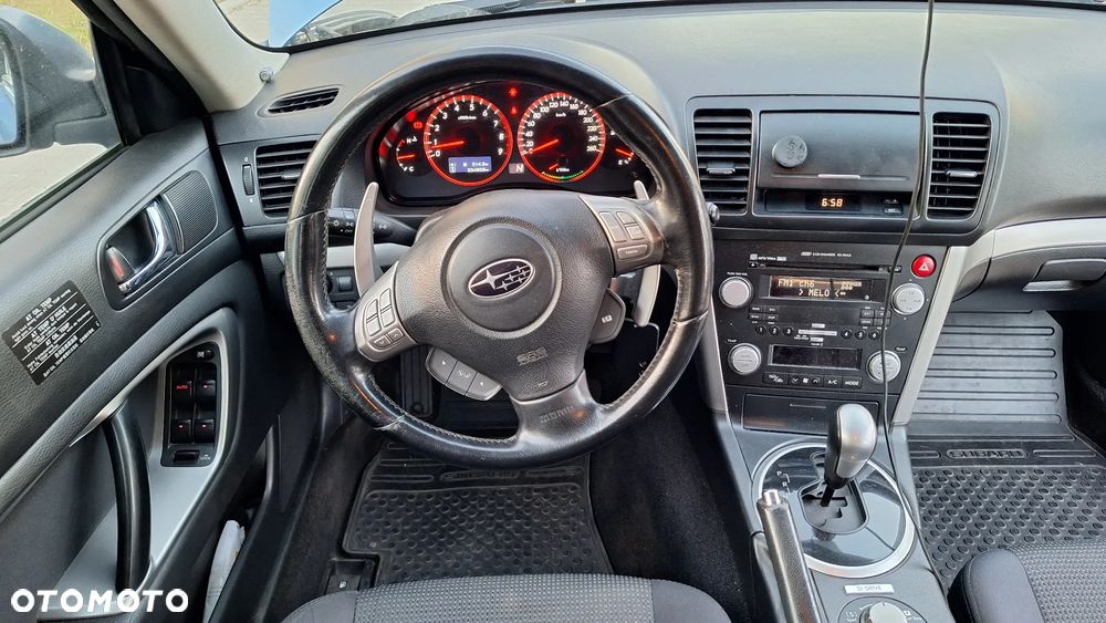 Subaru Legacy 3.0R - 24
