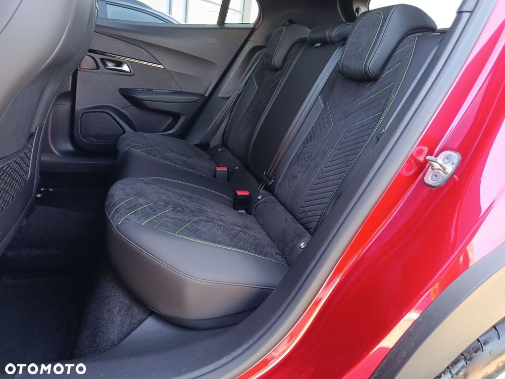 Peugeot 2008 1.2 PureTech GT S&S EAT8 - 13