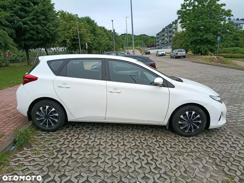 Toyota Auris 1.4 D-4D Active - 3