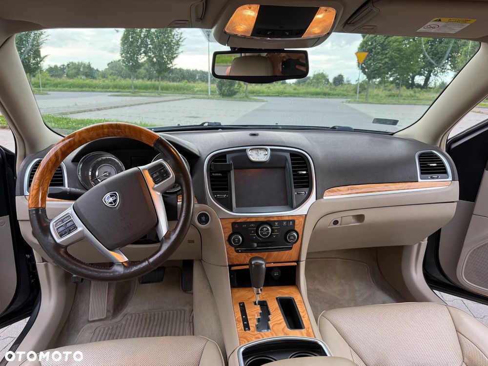Lancia Thema 3.0CRD Executive - 18