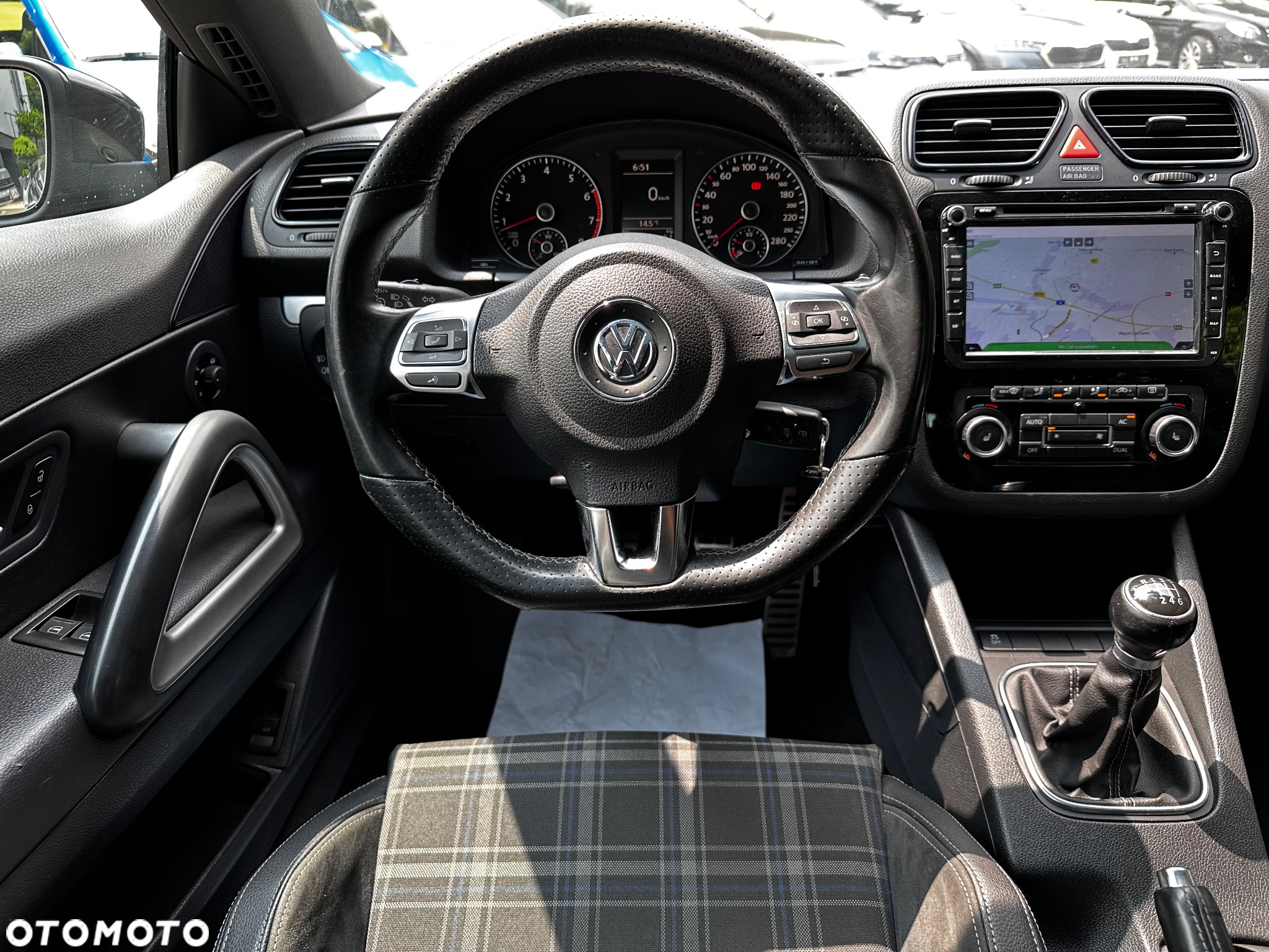 Volkswagen Scirocco 1.4 TSI BlueMotion Technology Edition - 14