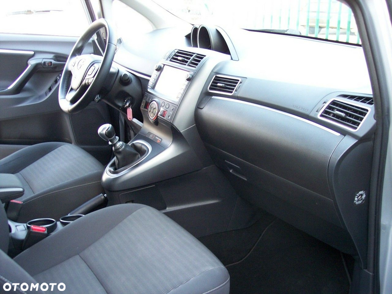 Toyota Verso 1.8 Premium 7os - 14