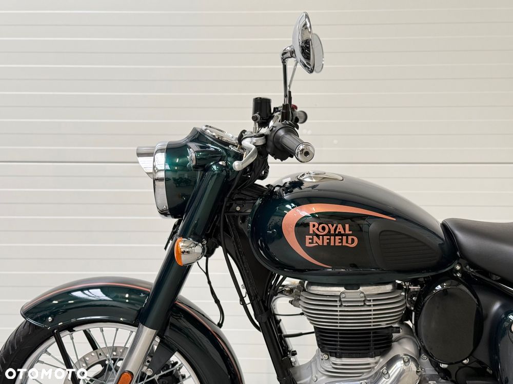 Royal Enfield Classic - 25