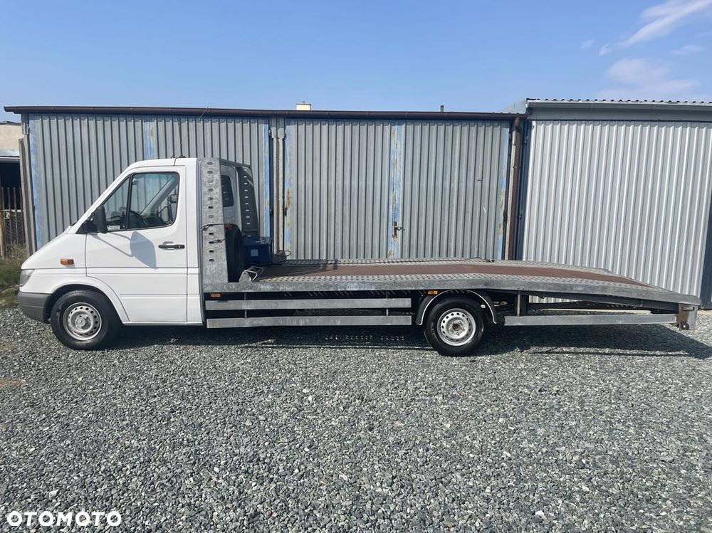 Mercedes-Benz Sprinter - 6