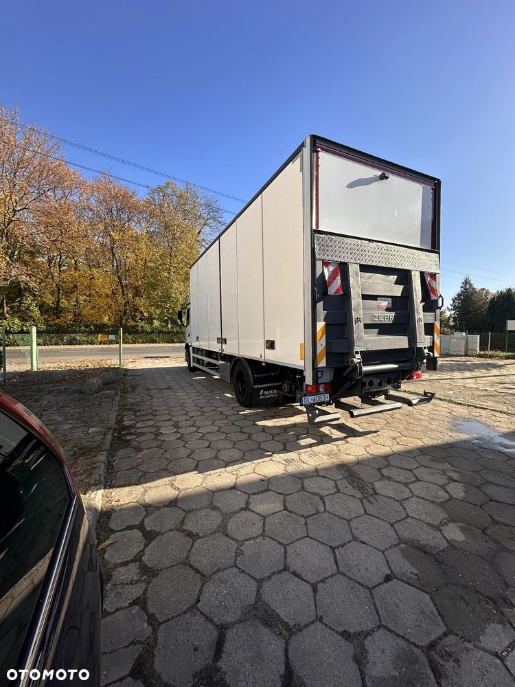 Mercedes-Benz Actros - 17