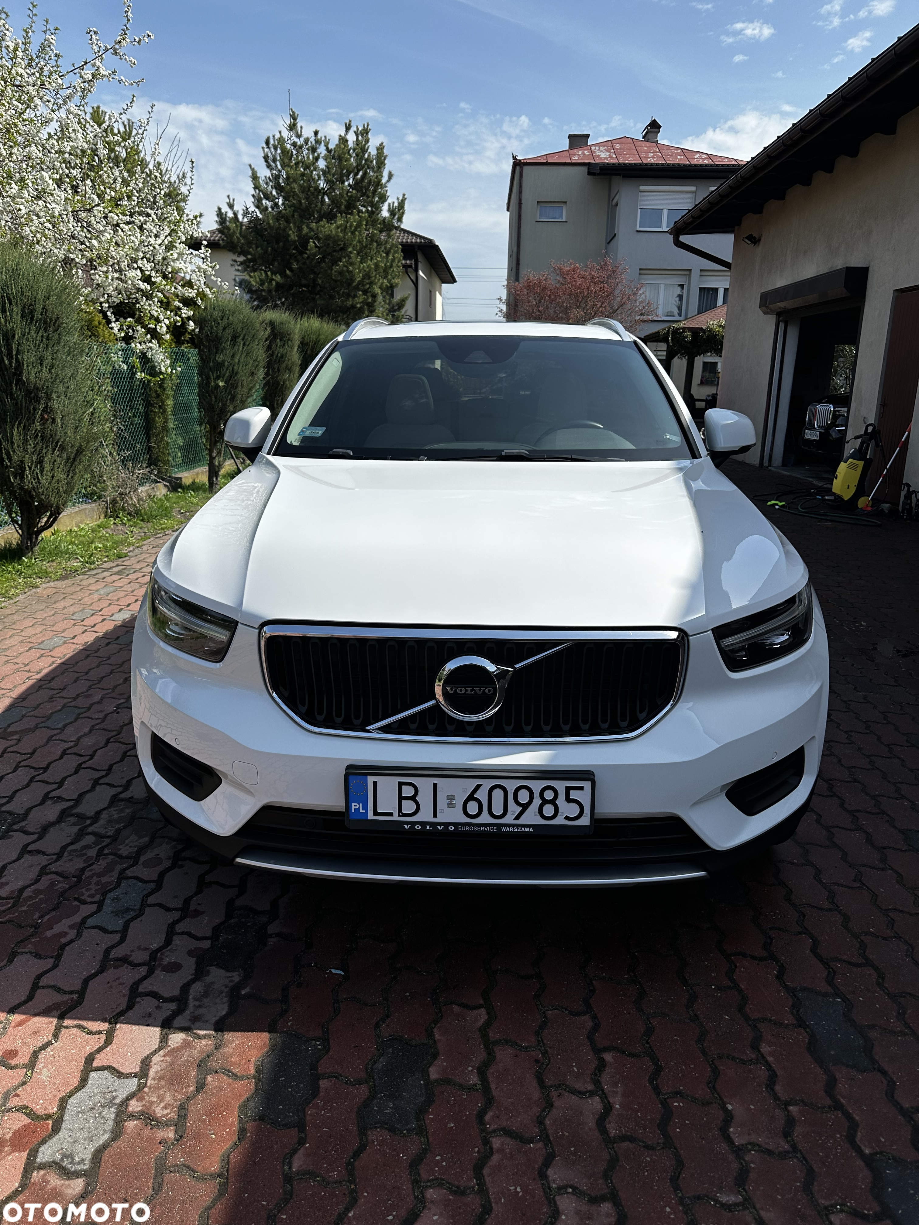 Volvo XC 40 D4 AWD Momentum (Intro Edition) - 2