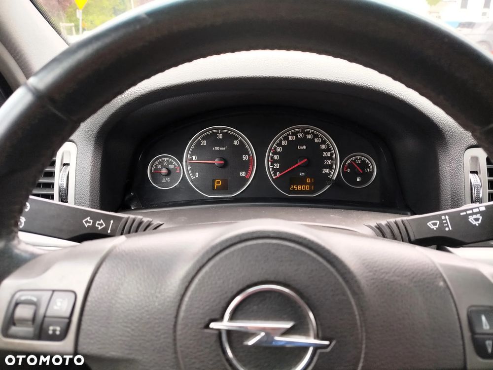 Opel Vectra 1.9 CDTI Automatik Business - 14