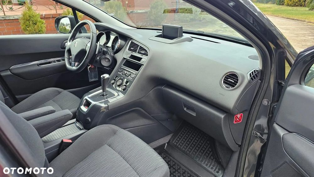 Peugeot 5008 - 6