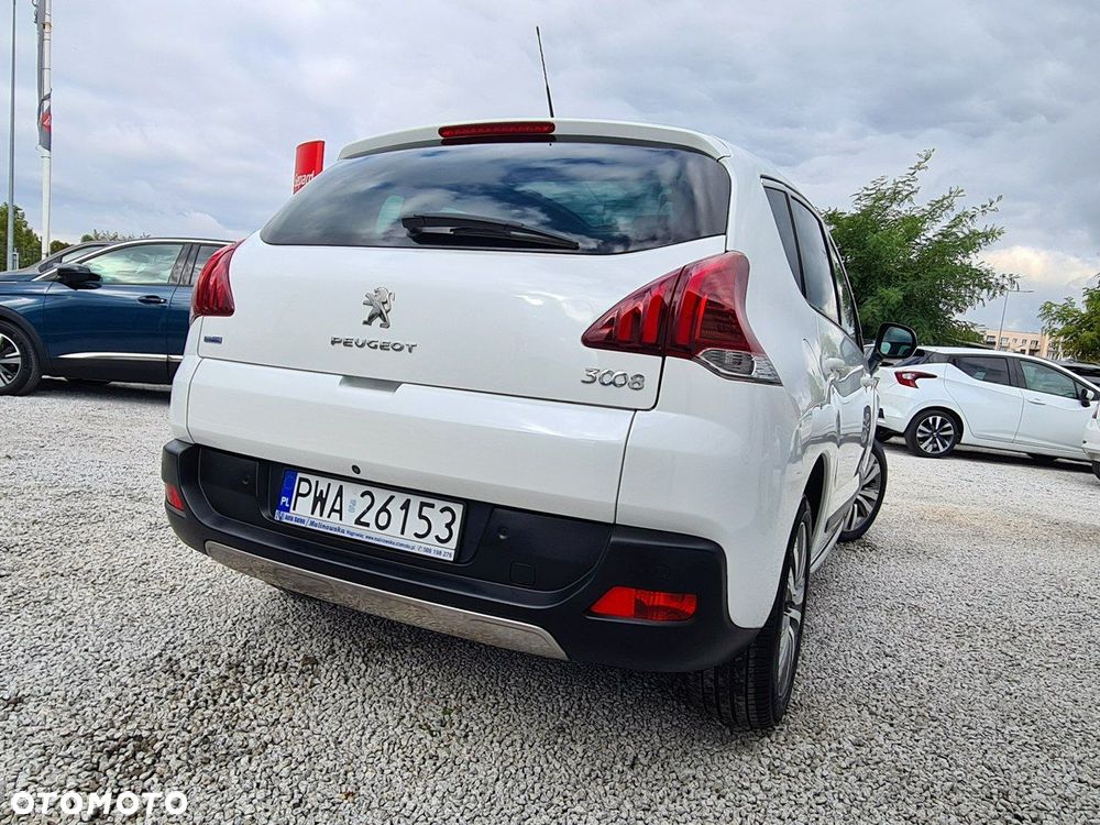 Peugeot 3008 1.6 BlueHDi Allure S&S - 2