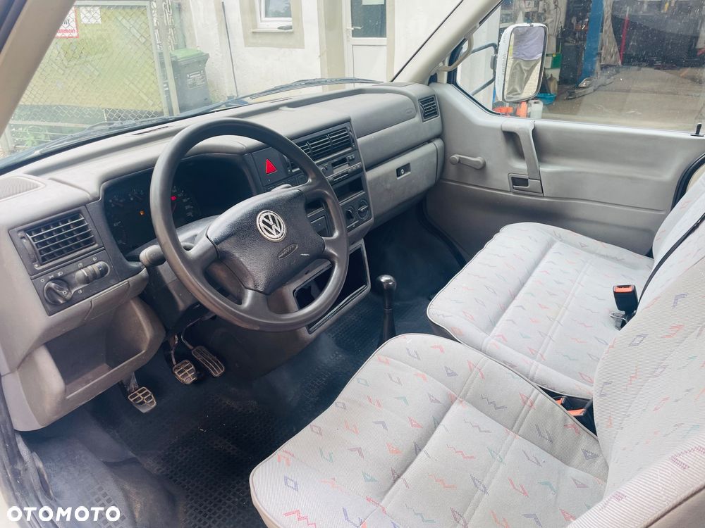 Volkswagen Transporter - 7