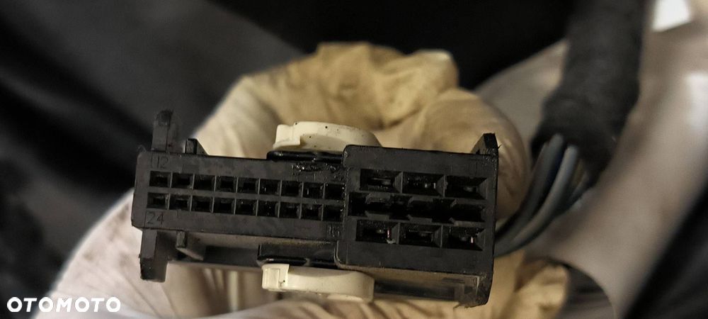 HAK HOLOWNICZY AUDI A4 B9 8W0800491M - 6