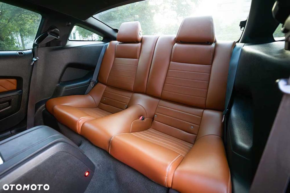 Ford Mustang 3.7 V6 Premium - 29