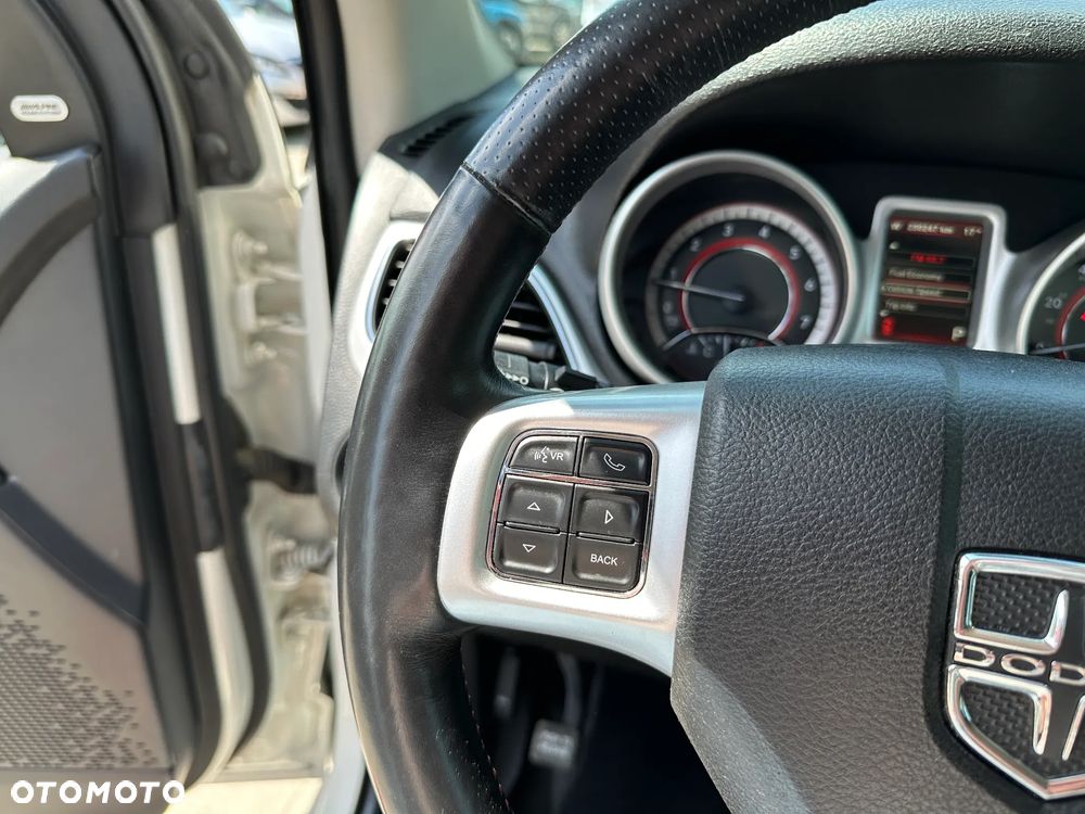 Dodge Journey - 10